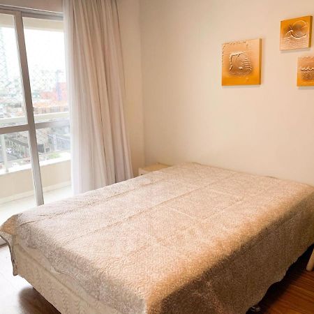 Apartamento Itapema Na Av Principal A 50 M Da Praia Exterior foto