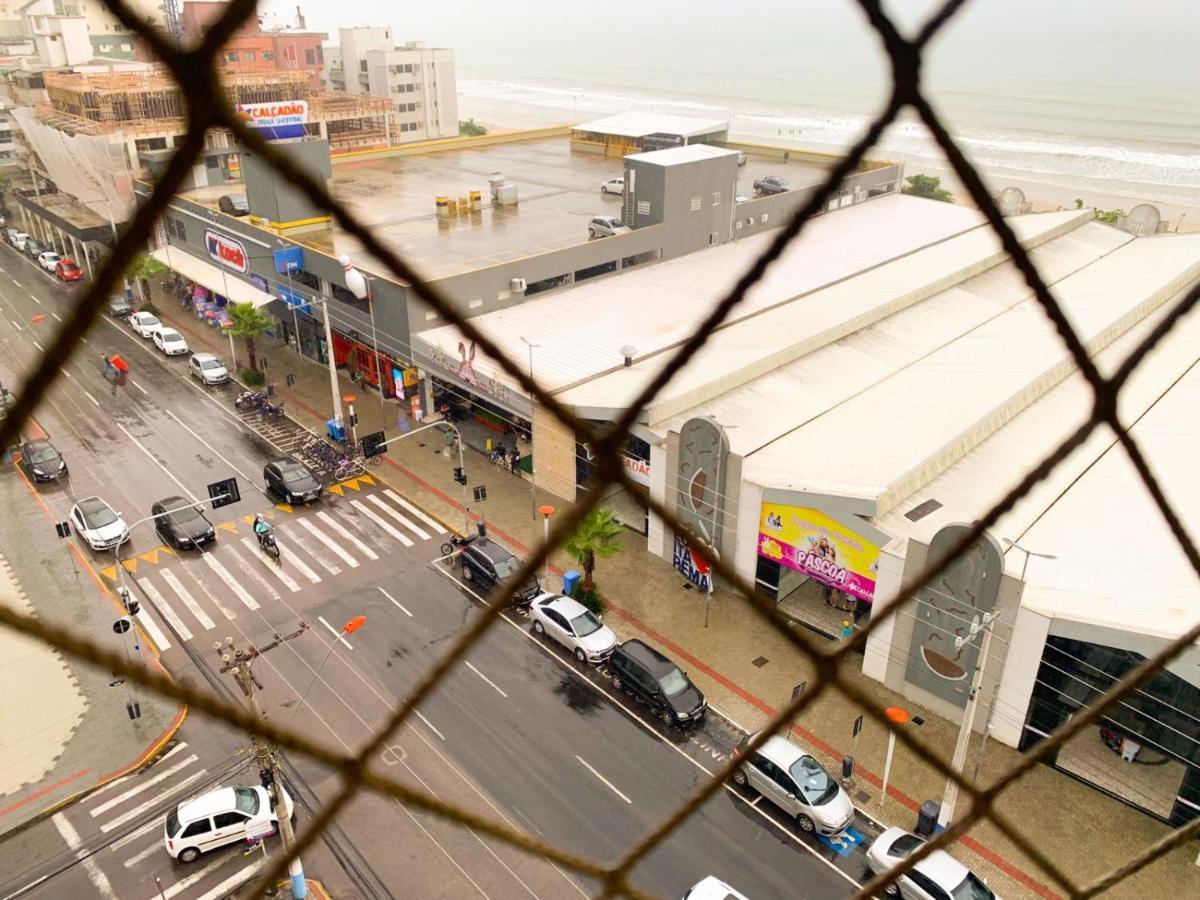 Apartamento Itapema Na Av Principal A 50 M Da Praia Exterior foto